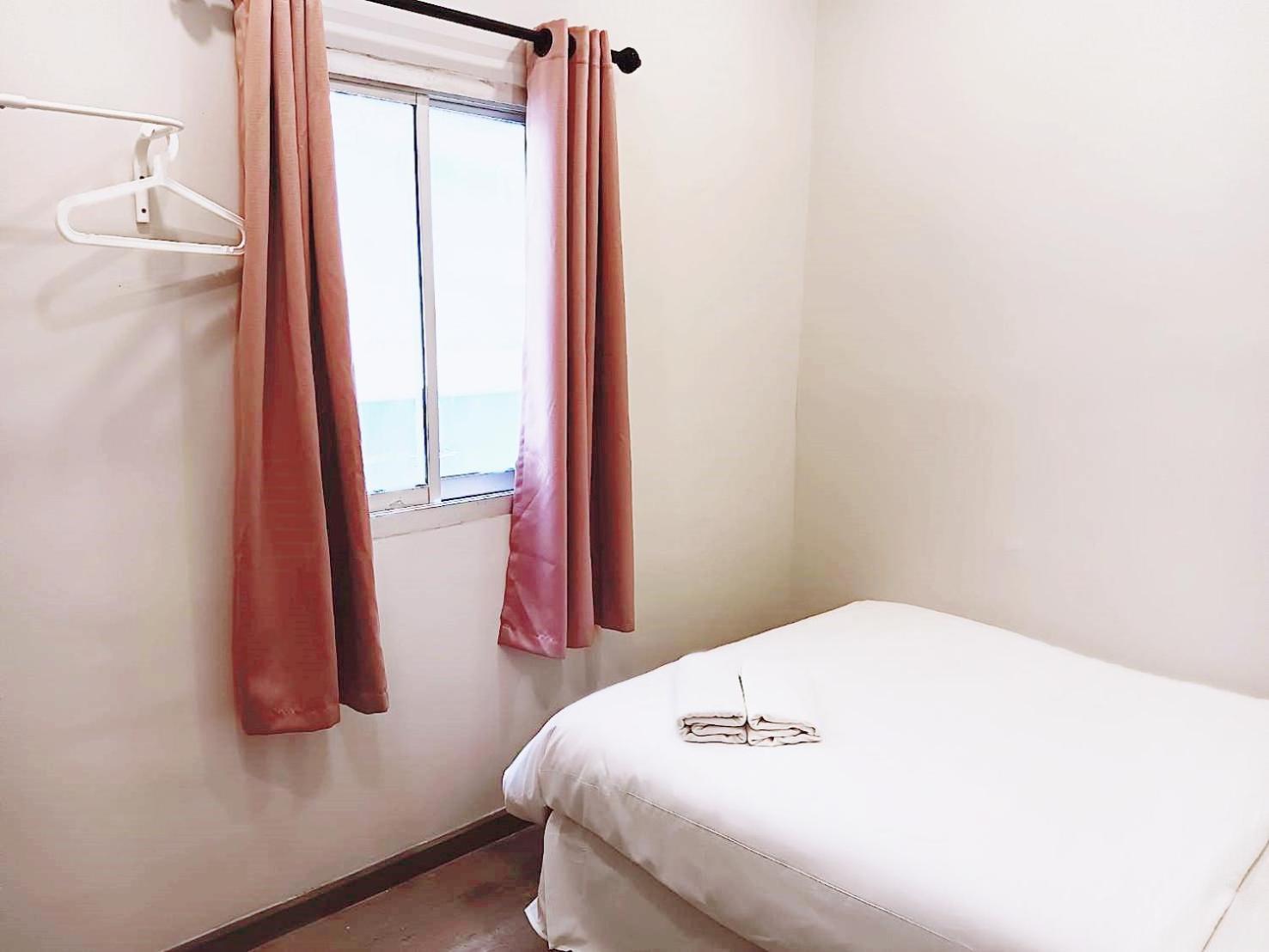 Hidden Dragon V Yaowarat Road Apartment Bangkok Bagian luar foto
