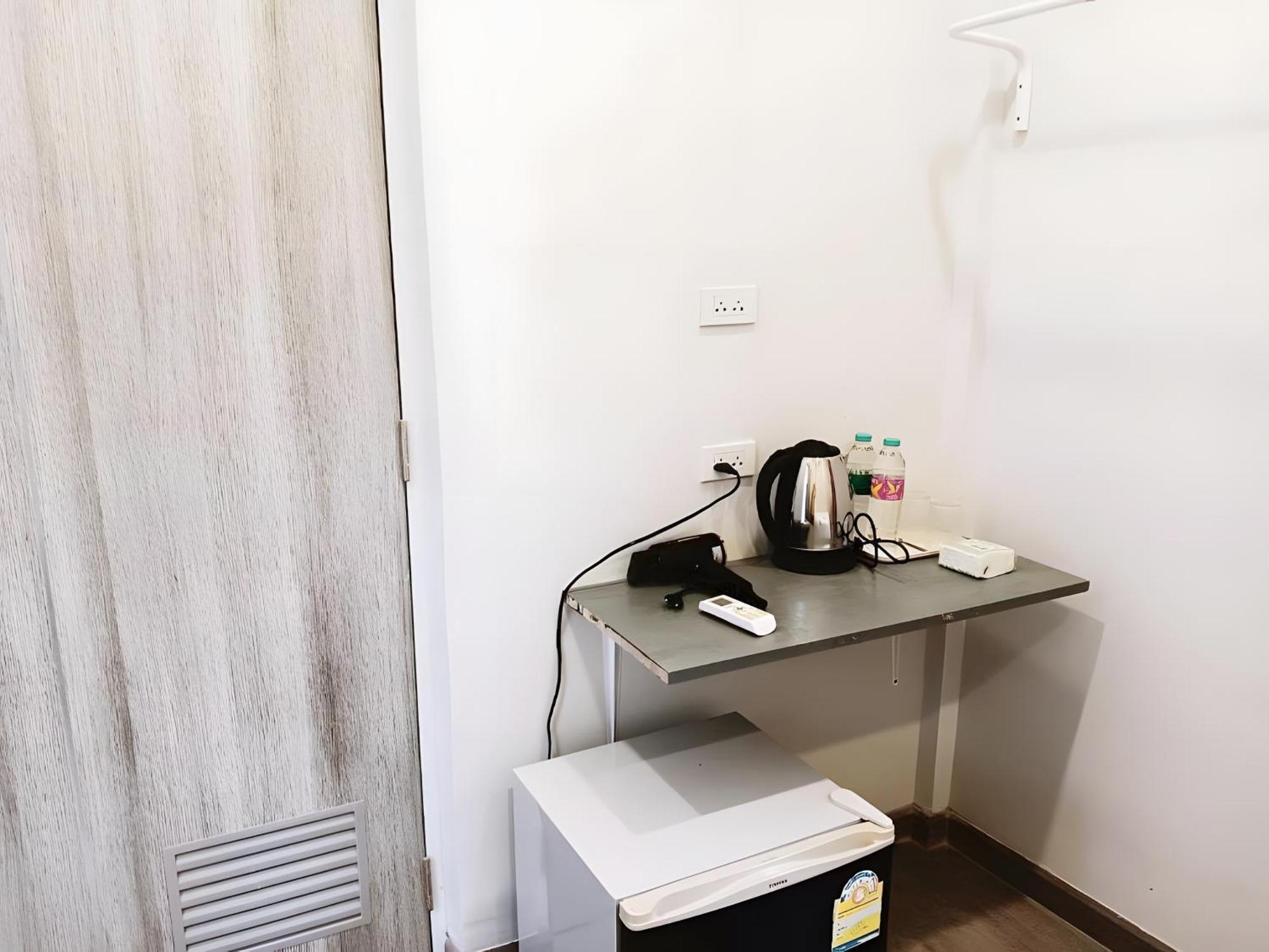 Hidden Dragon V Yaowarat Road Apartment Bangkok Bagian luar foto