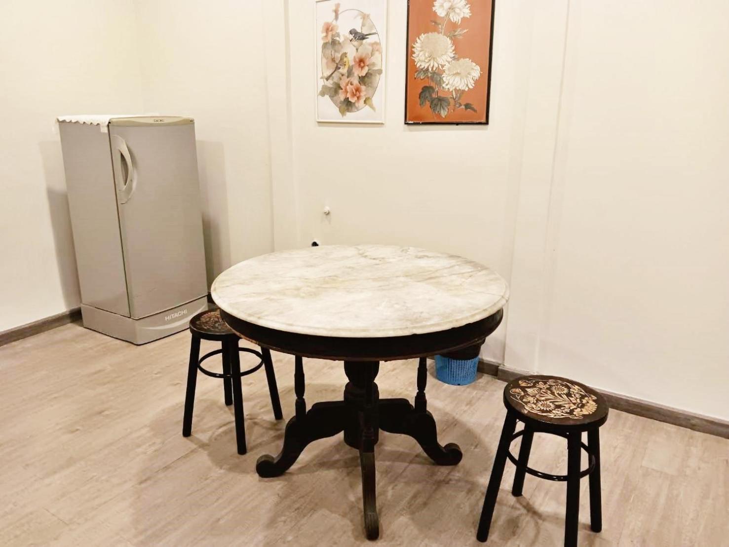 Hidden Dragon V Yaowarat Road Apartment Bangkok Bagian luar foto