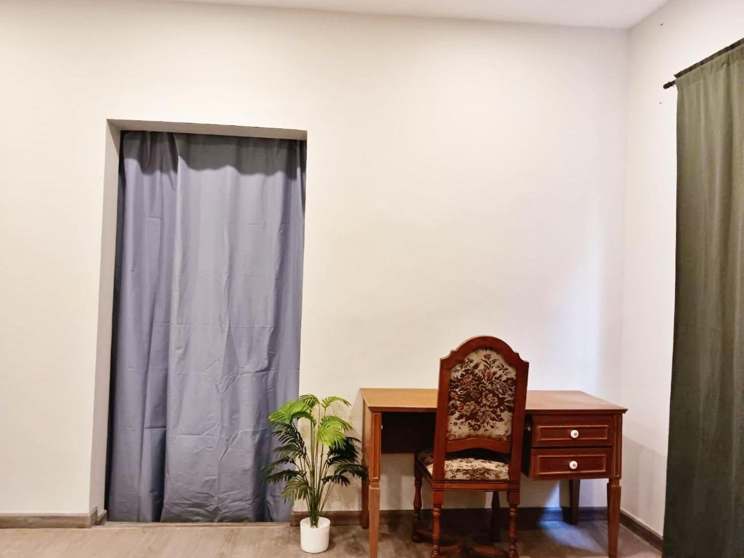 Hidden Dragon V Yaowarat Road Apartment Bangkok Bagian luar foto